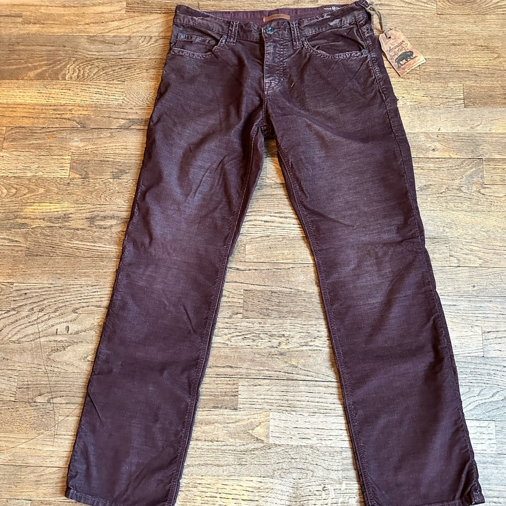 TEXAS STRAIGHT CORDUROY IN WHISKEY